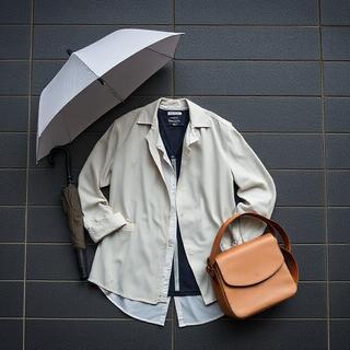 Urban light layering — compact umbrella and thin shell